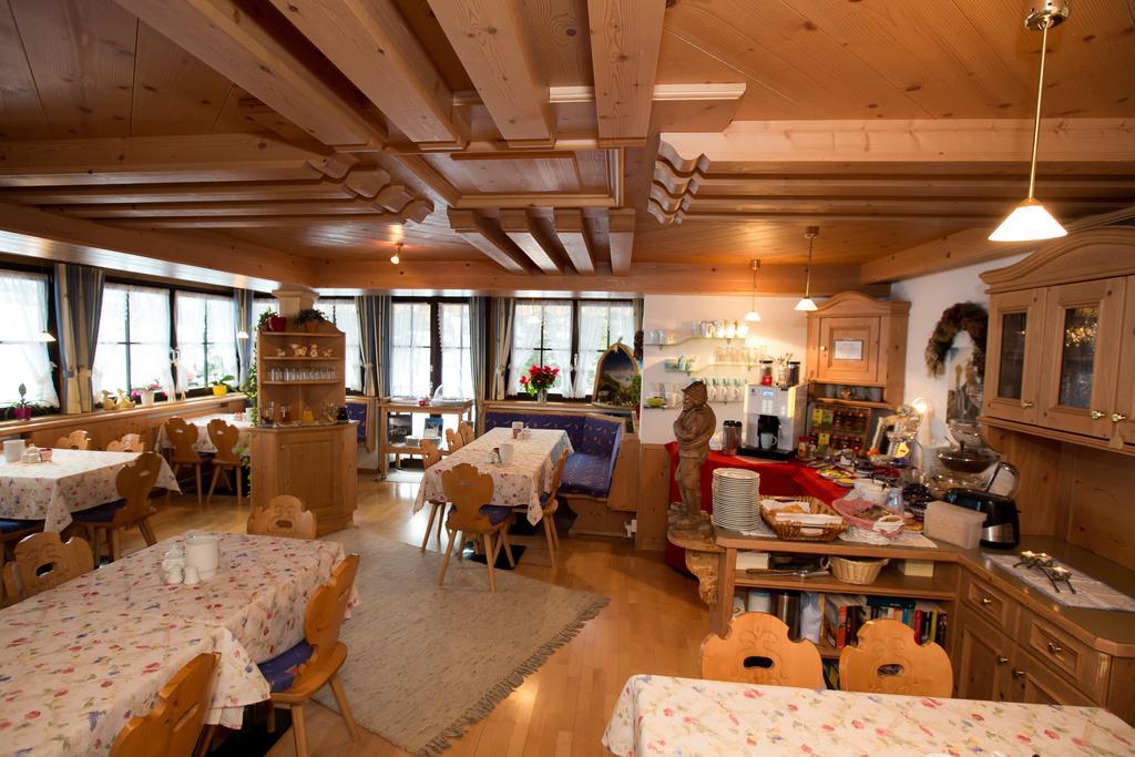 Hotel Almhof-Reithof Pitztal Sankt Leonhard im Pitztal Exterior foto